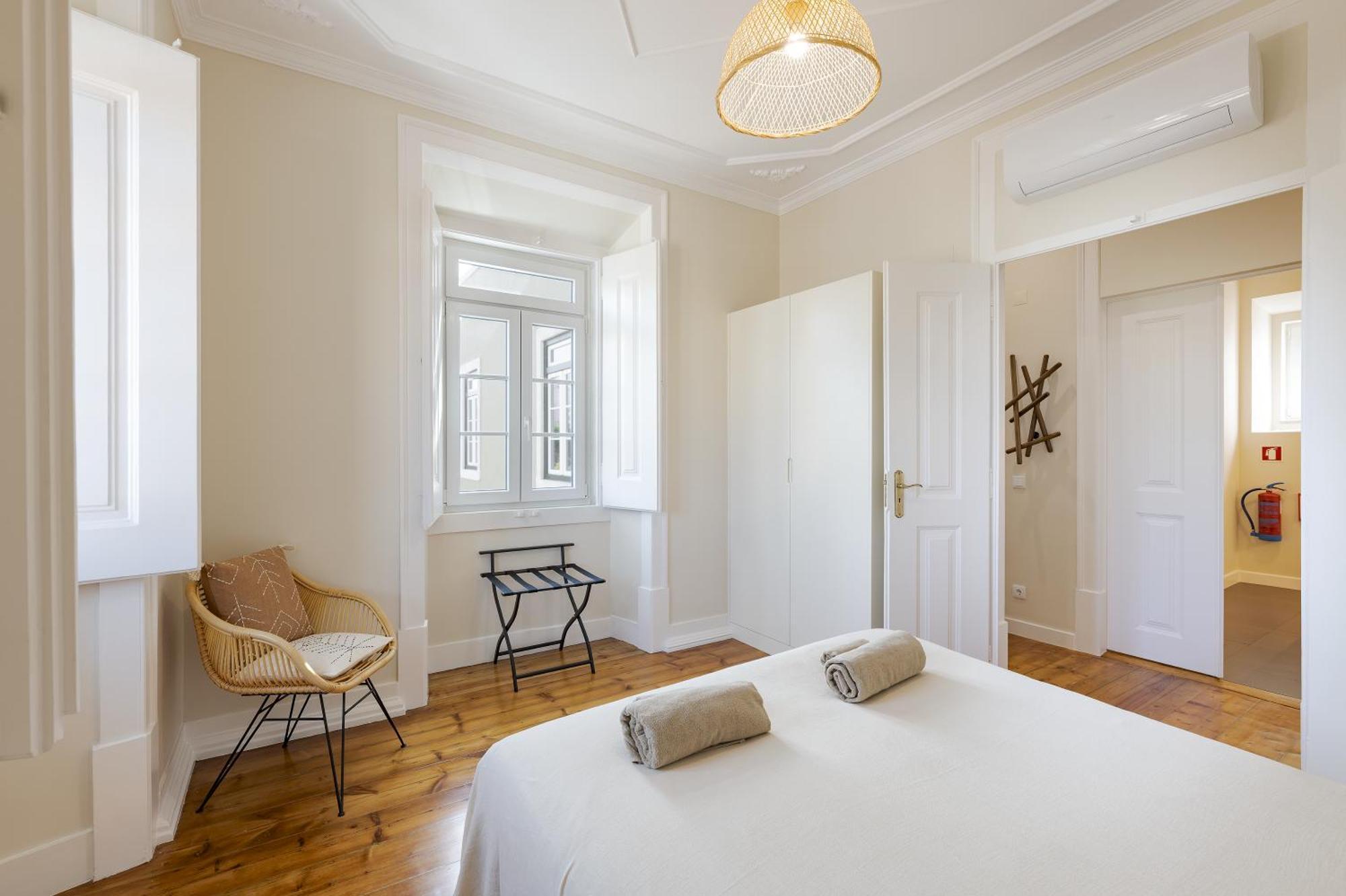 Santa Maria Rooms And Apartments Setúbal Exteriör bild